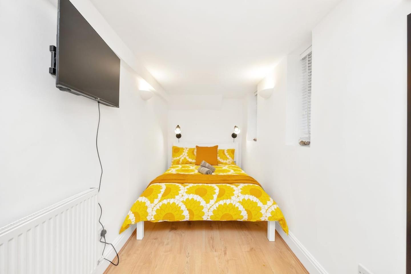 Apartamento 3 Bedroom 2 Bathroom Victorian Flat In Kensington Londres