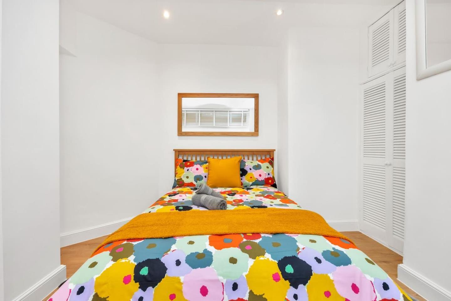 3 Bedroom 2 Bathroom Victorian Flat In Kensington Londres