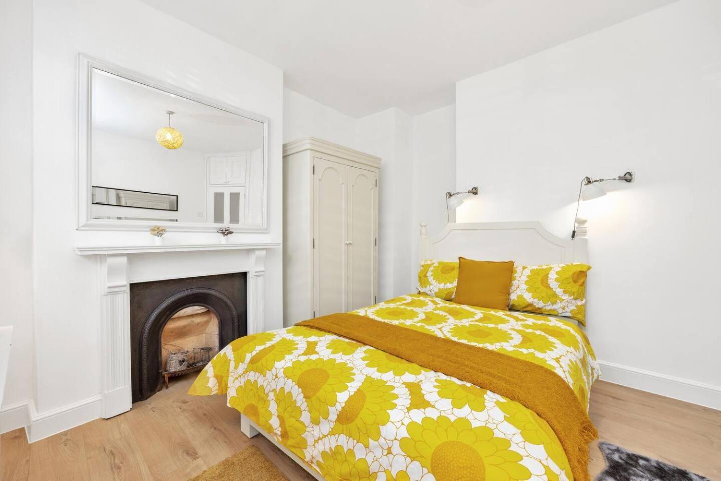 Apartamento 3 Bedroom 2 Bathroom Victorian Flat In Kensington *