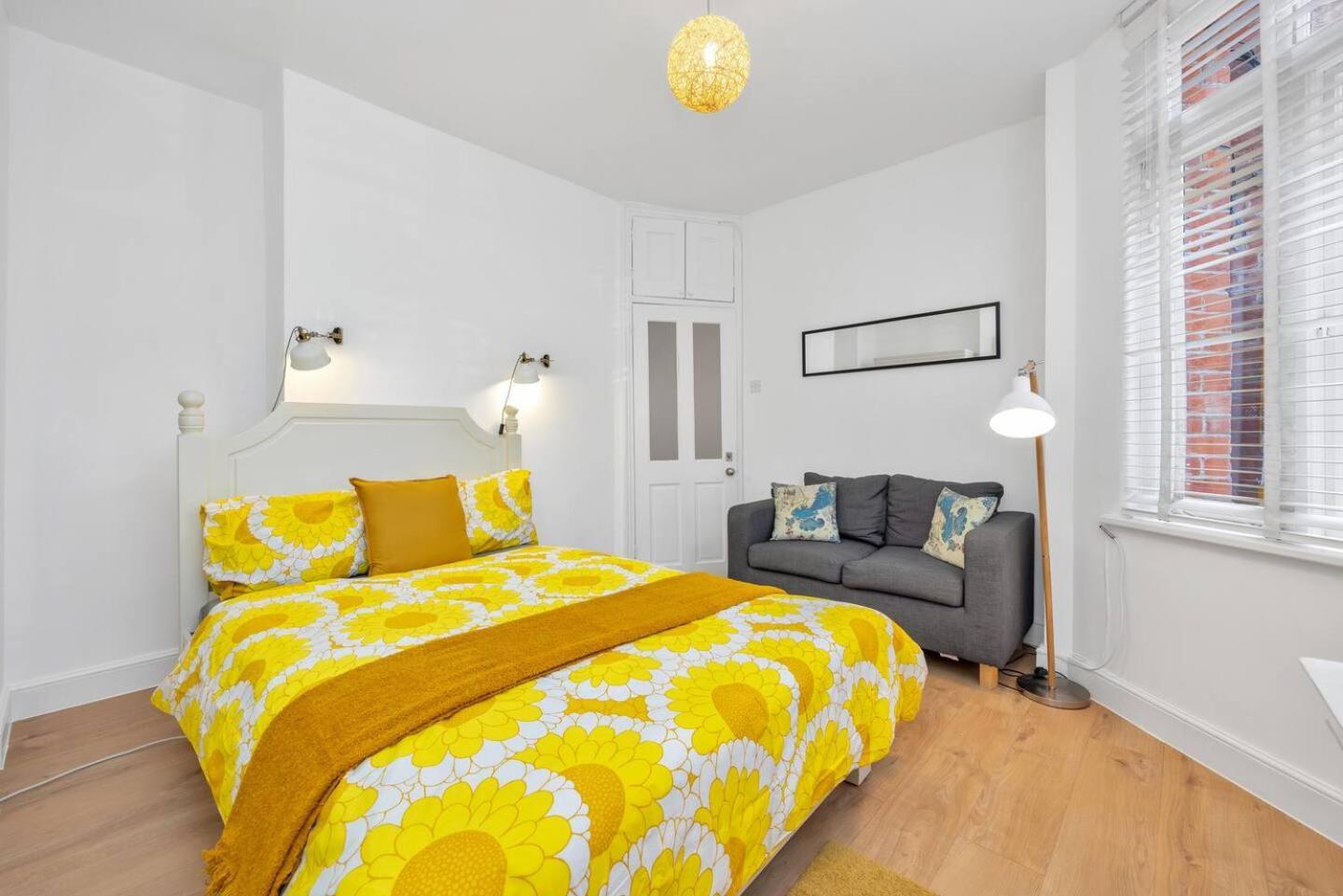 3 Bedroom 2 Bathroom Victorian Flat In Kensington Apartamento
