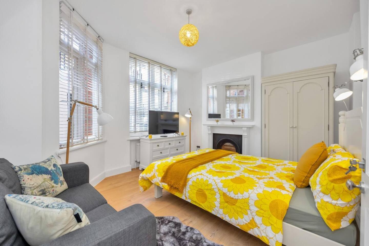 3 Bedroom 2 Bathroom Victorian Flat In Kensington Londres