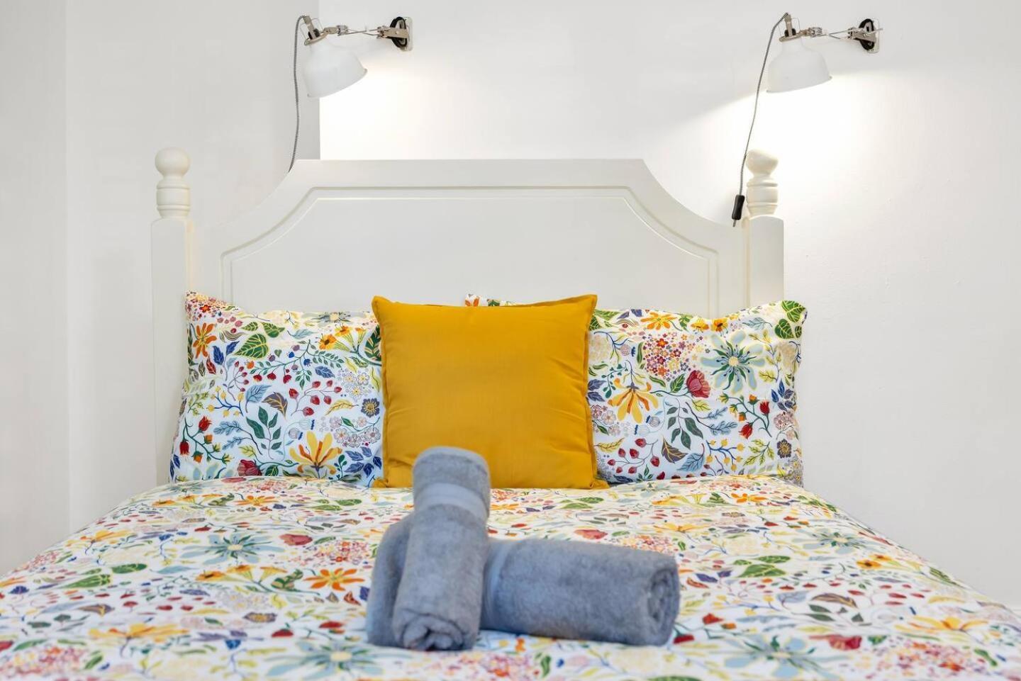 Apartamento 3 Bedroom 2 Bathroom Victorian Flat In Kensington Londres