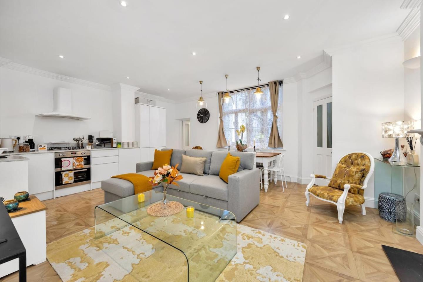 3 Bedroom 2 Bathroom Victorian Flat In Kensington Apartamento Londres