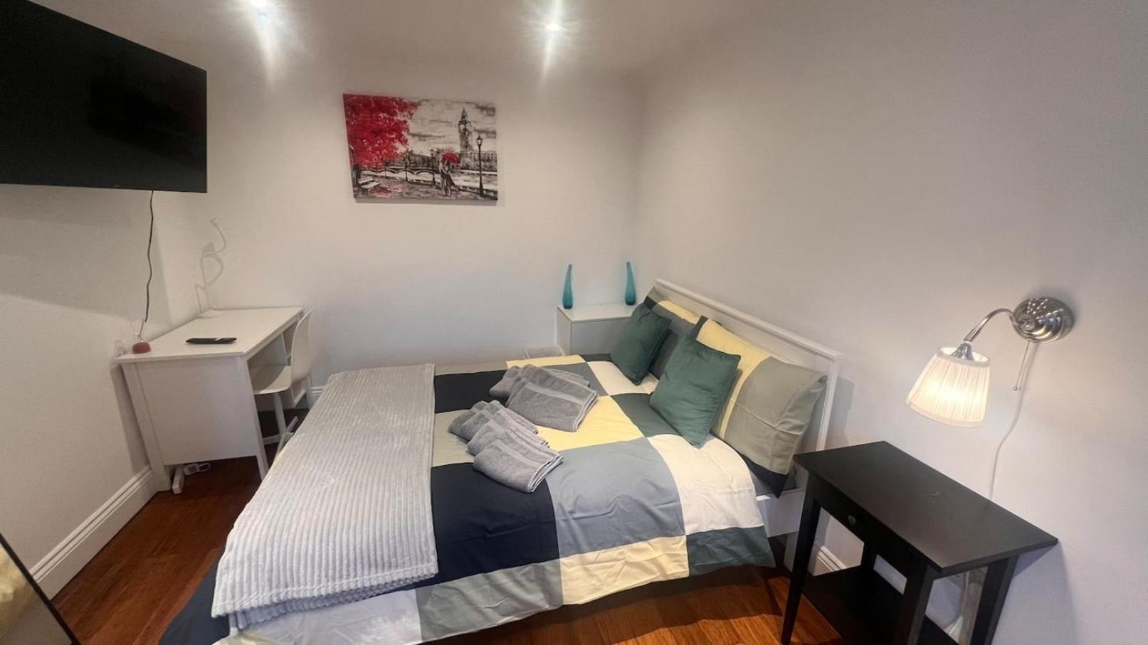 1 Bedroom Comfortable Flat In Kensington Appartement *