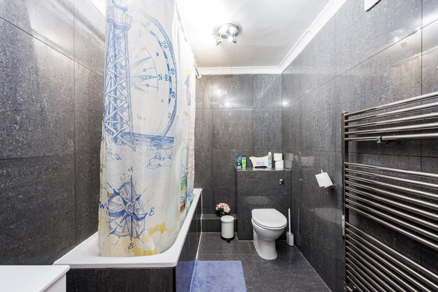 1 Bedroom Comfortable Flat In Kensington * Londres