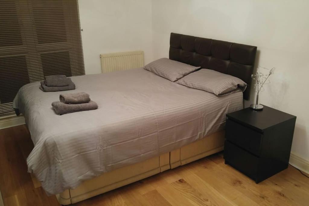 Amazing Location Near St Paul's - Sleeps 4 Londres
