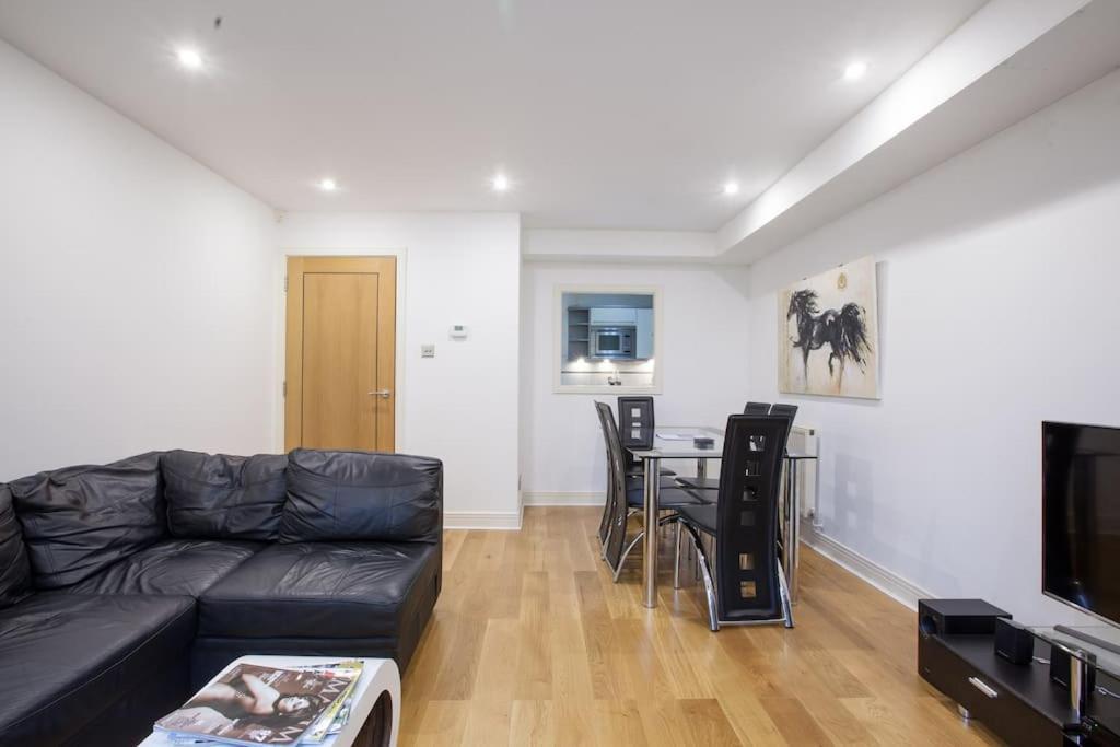 Amazing Location Near St Paul's - Sleeps 4 Apartamento