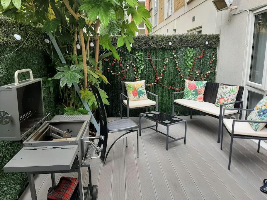 Amazing Location Near St Paul's - Sleeps 4 *