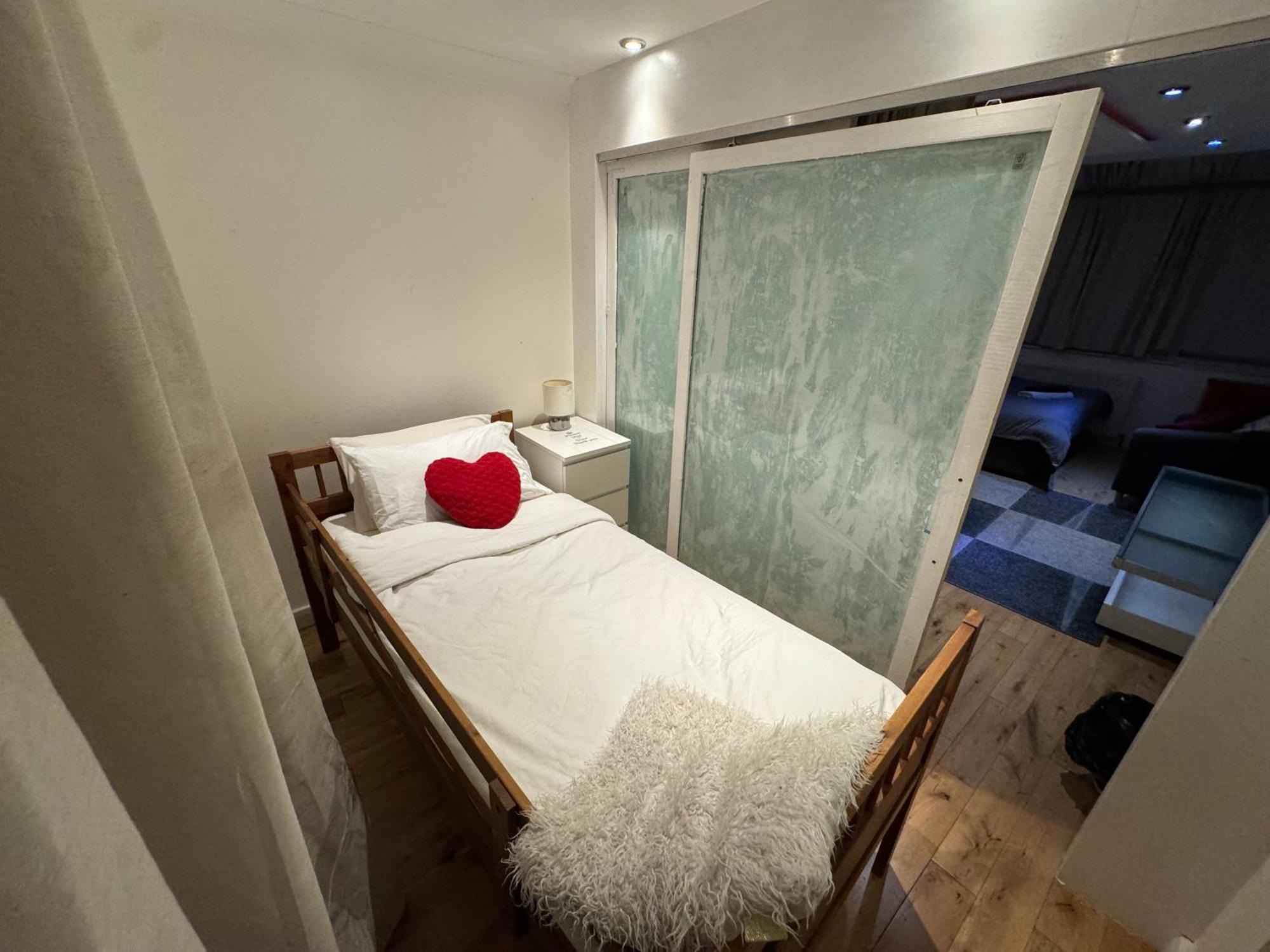 Cozy Rooms Near Central London * Londres