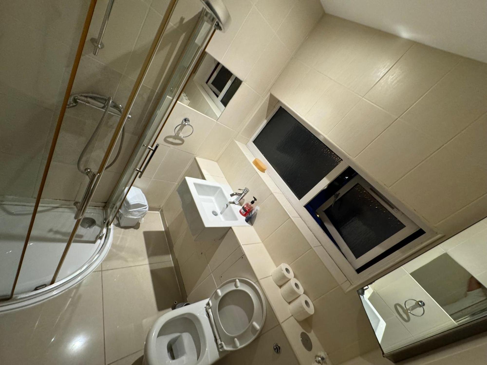 Casa de hóspedes Cozy Rooms Near Central London Londres