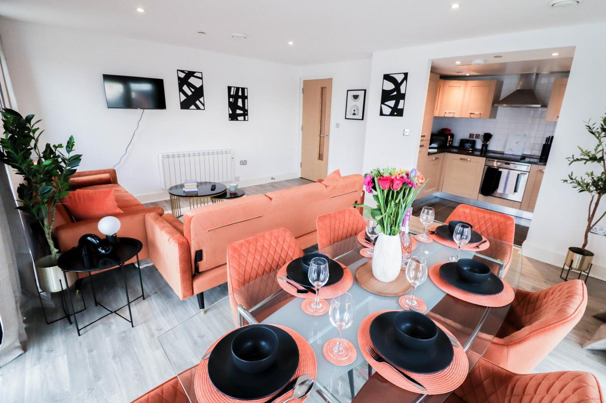 Stunning 2 Bedroom Riverside *