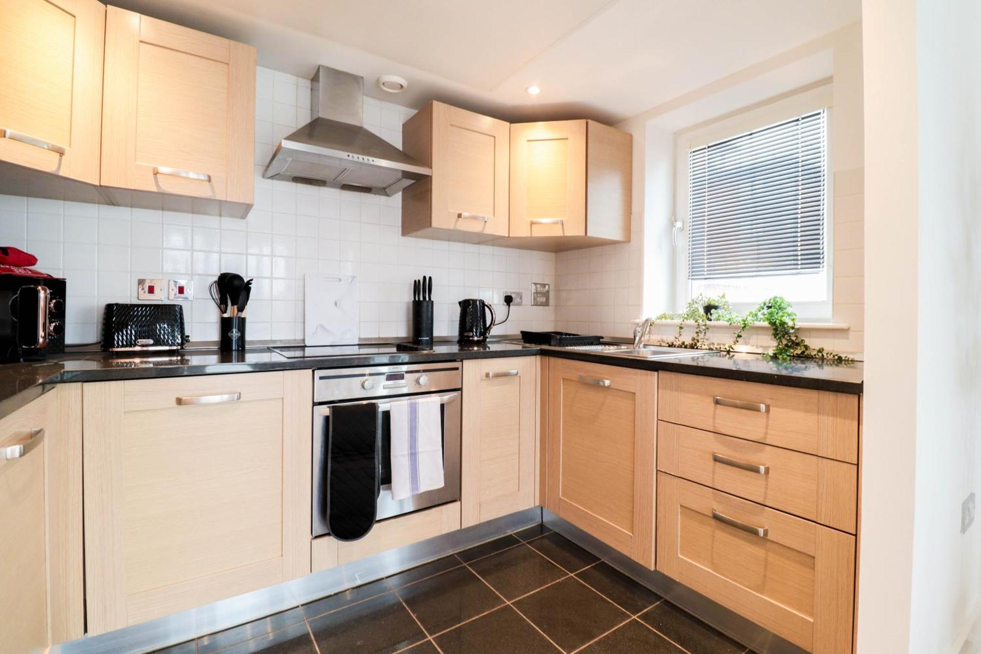 Stunning 2 Bedroom Riverside *