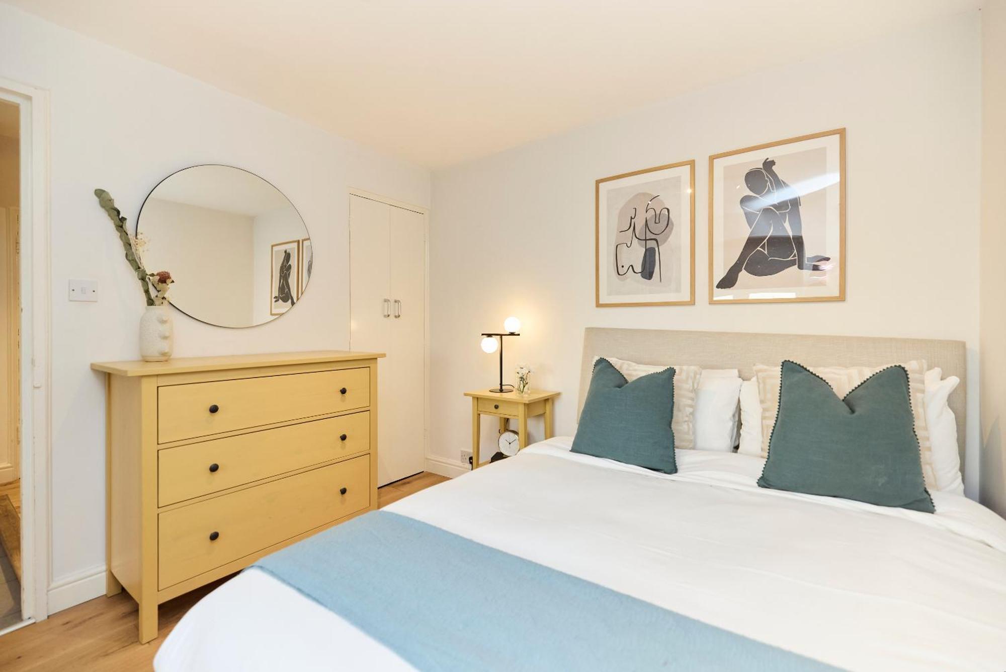 The Brunswick Retreat - Warm 3bdr Flat With Balcony *