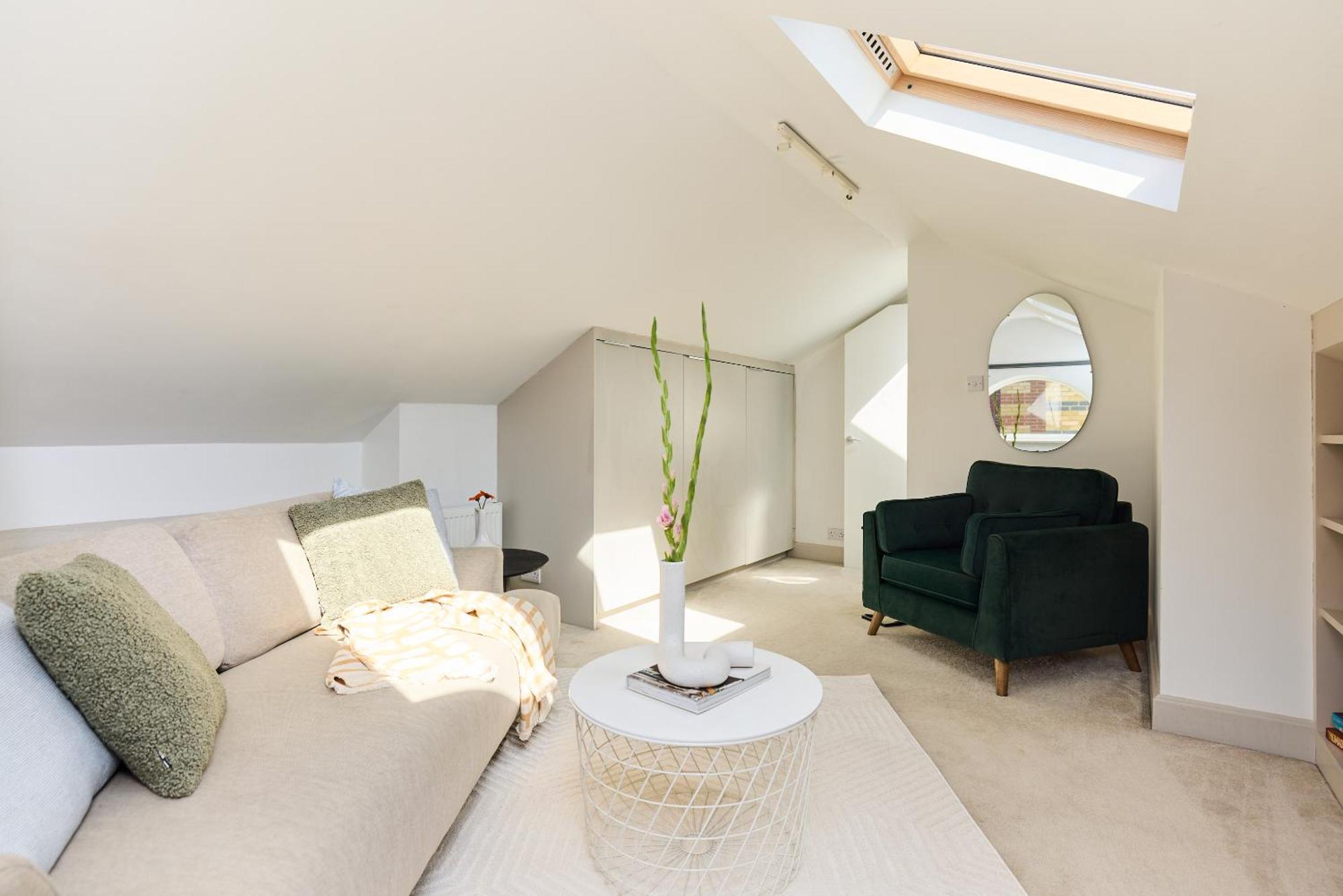 The Brunswick Retreat - Warm 3bdr Flat With Balcony Appartement *