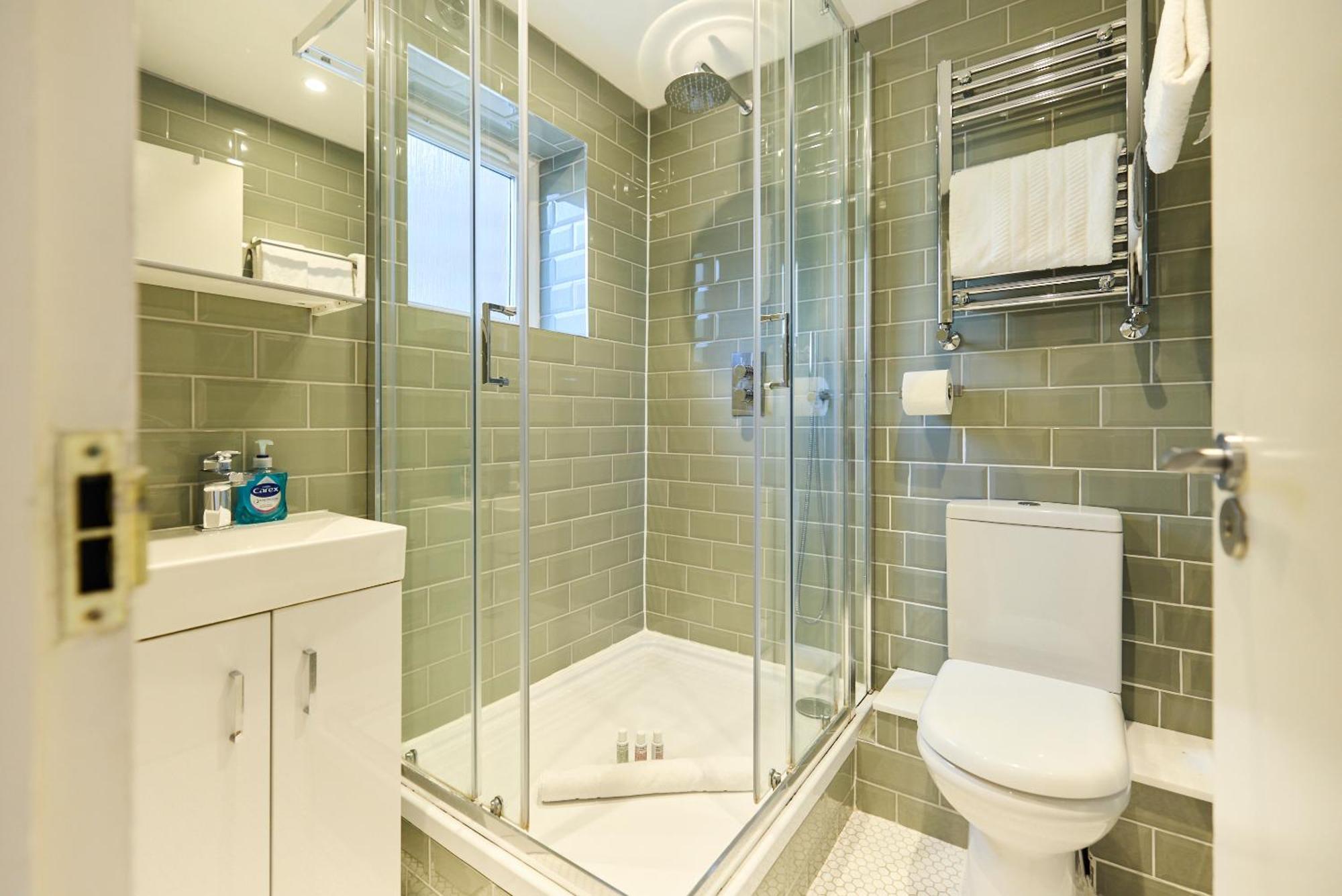 Appartement The Brunswick Retreat - Warm 3bdr Flat With Balcony Londen