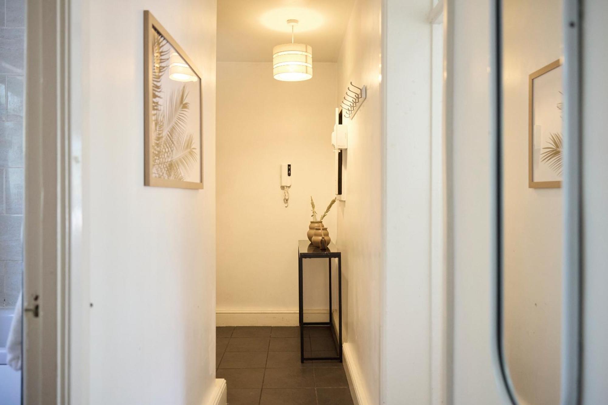 The Holloway Place - Modern 1bdr Flat With Balcony Londres