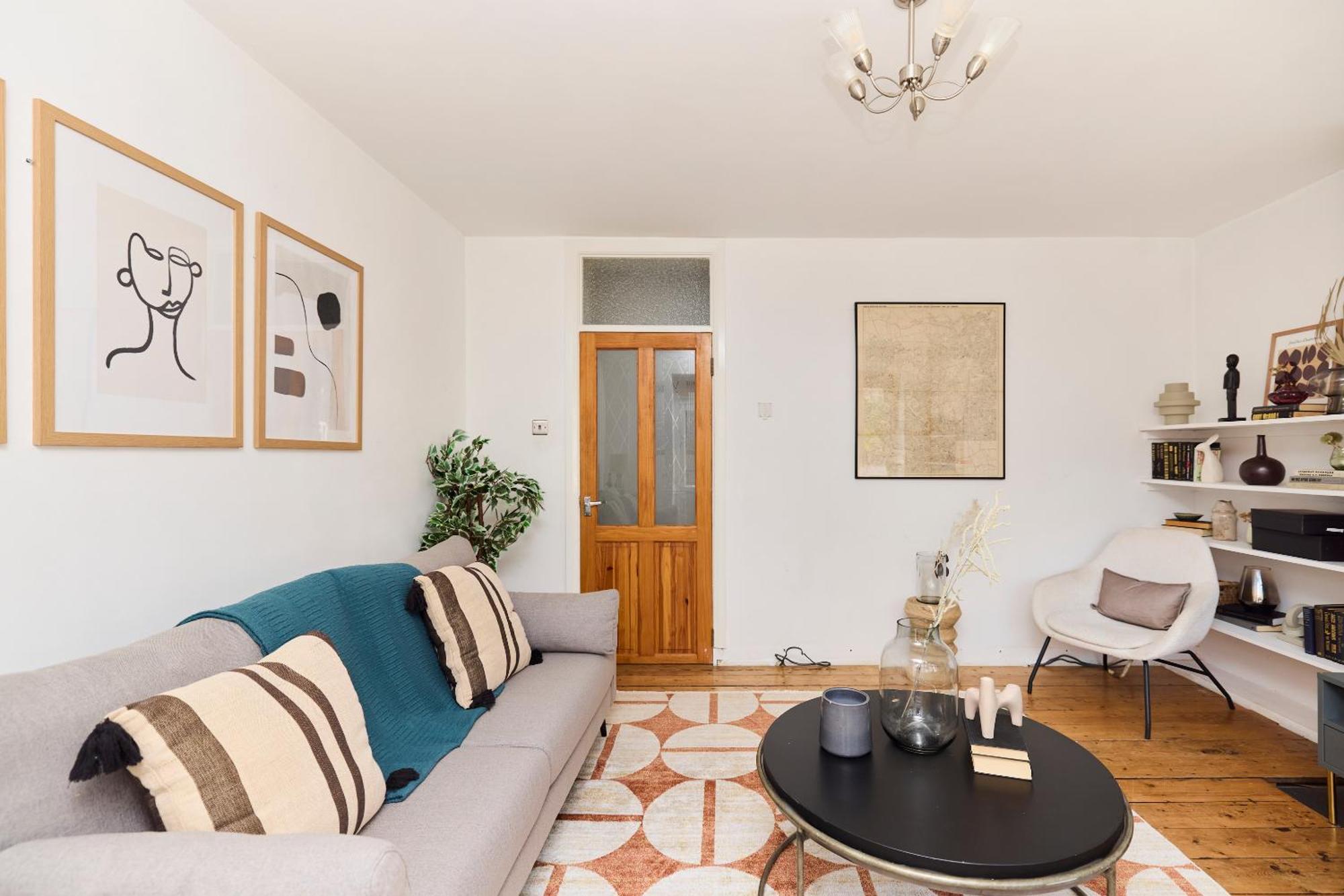 The Holloway Place - Modern 1bdr Flat With Balcony Londres