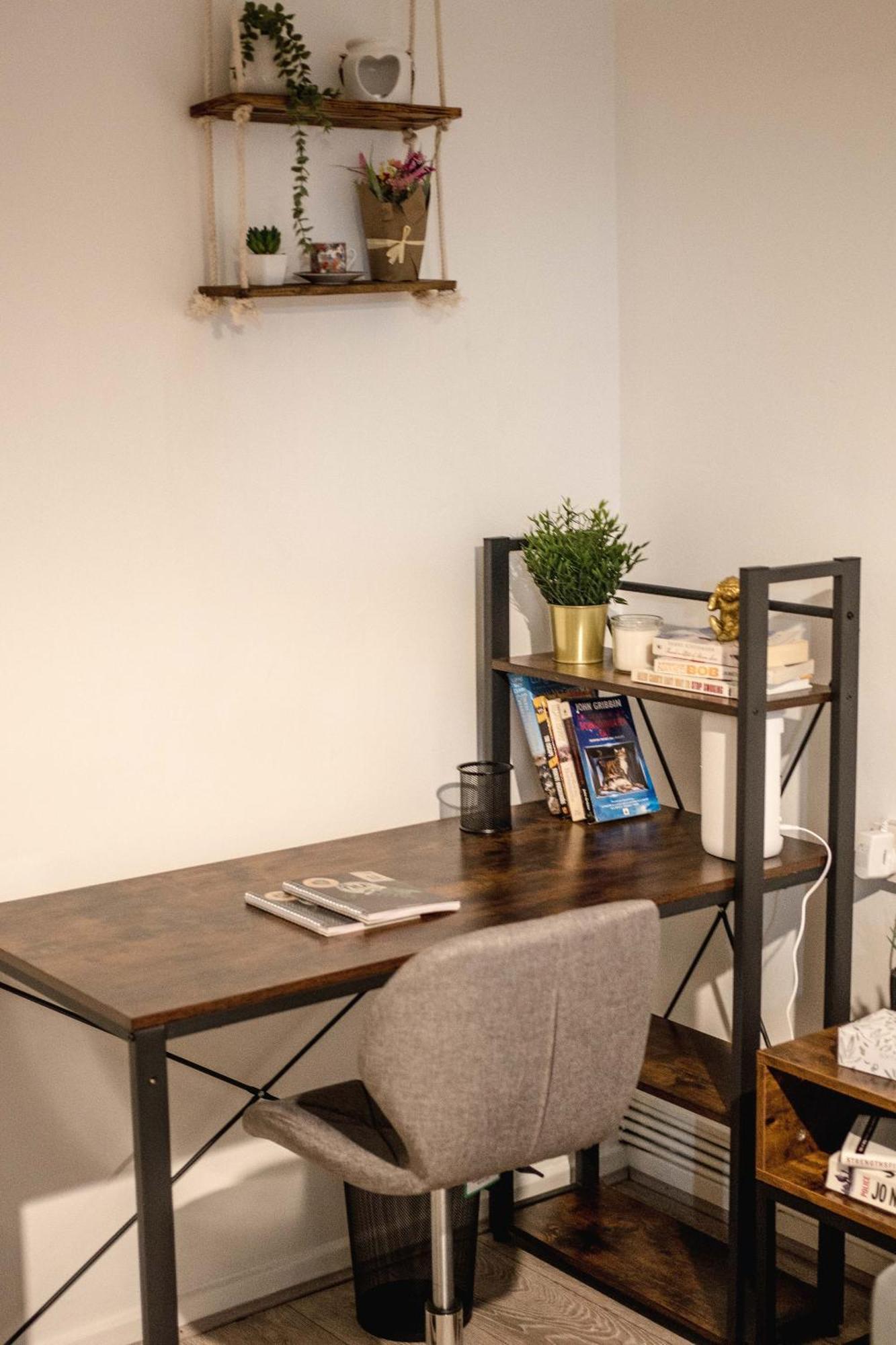 Apartment Family-friendly 1-bedroom In *