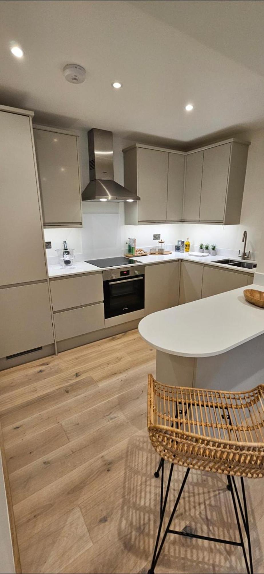 Apartamento Stylish New 2 Bedroom *