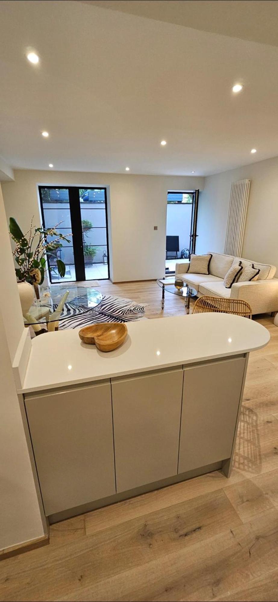 Stylish New 2 Bedroom * Londres
