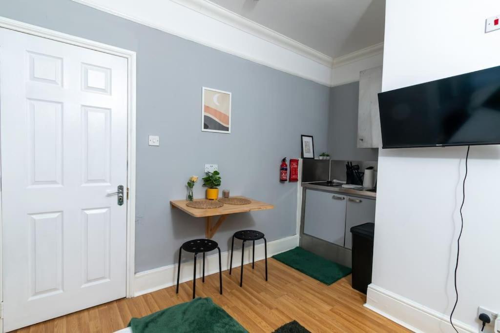 Tranquil Studio In Harlesden Apartment