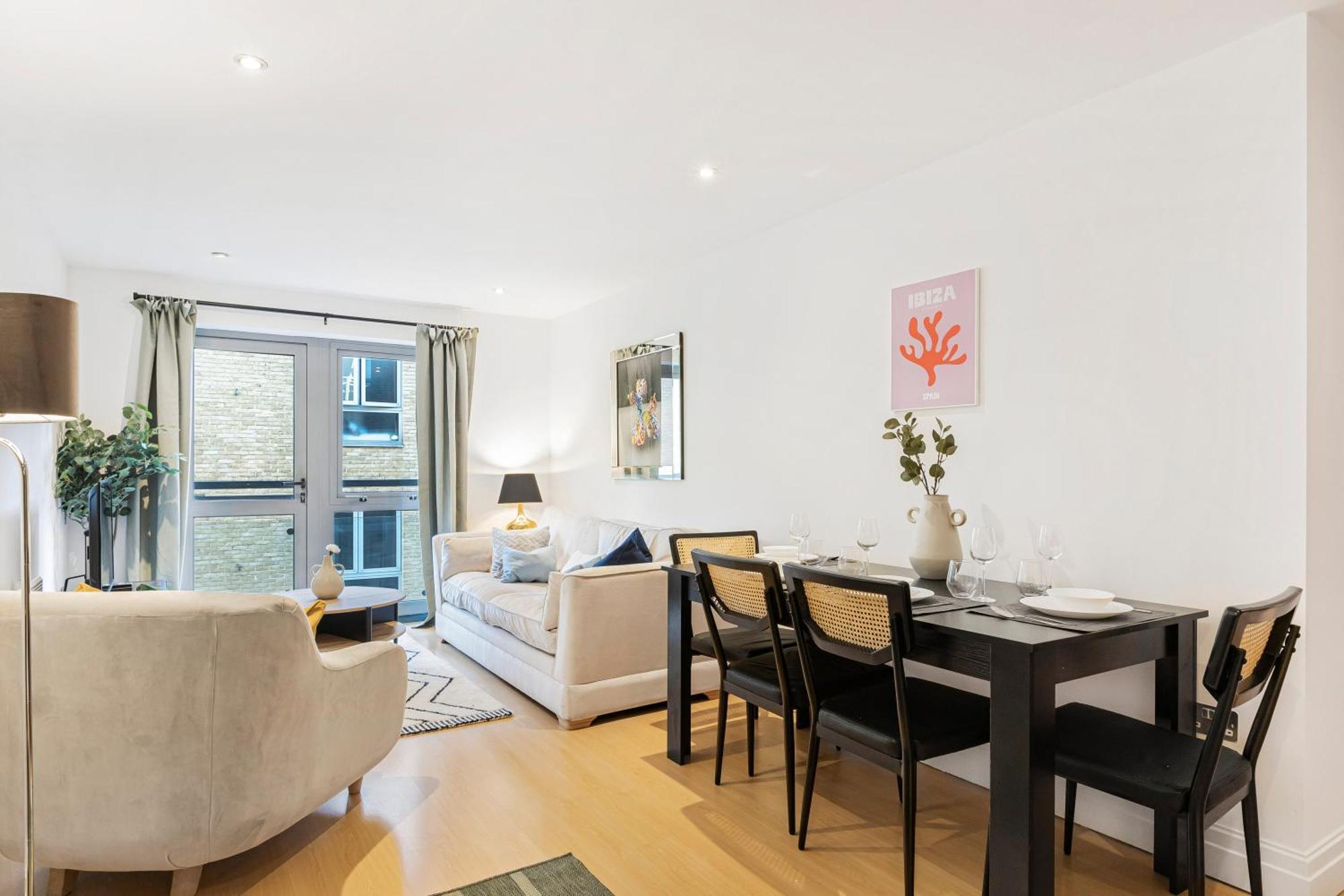 Athera - Hoxton Square 2 Bed, 2 Bath Entire Private * Londres