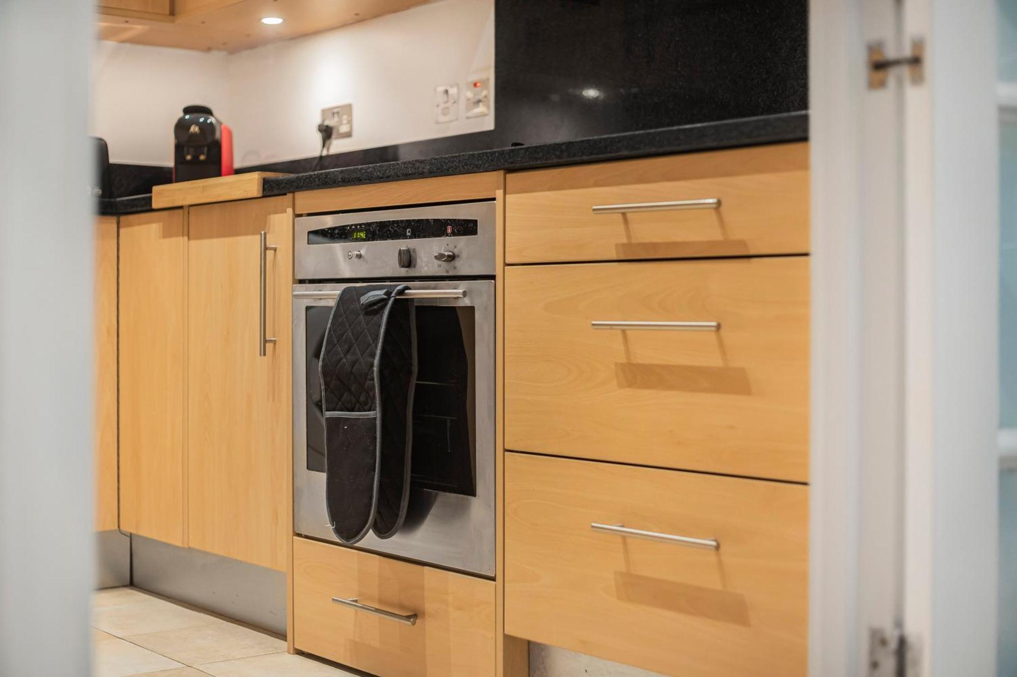 Athera - Hoxton Square 2 Bed, 2 Bath Entire Private