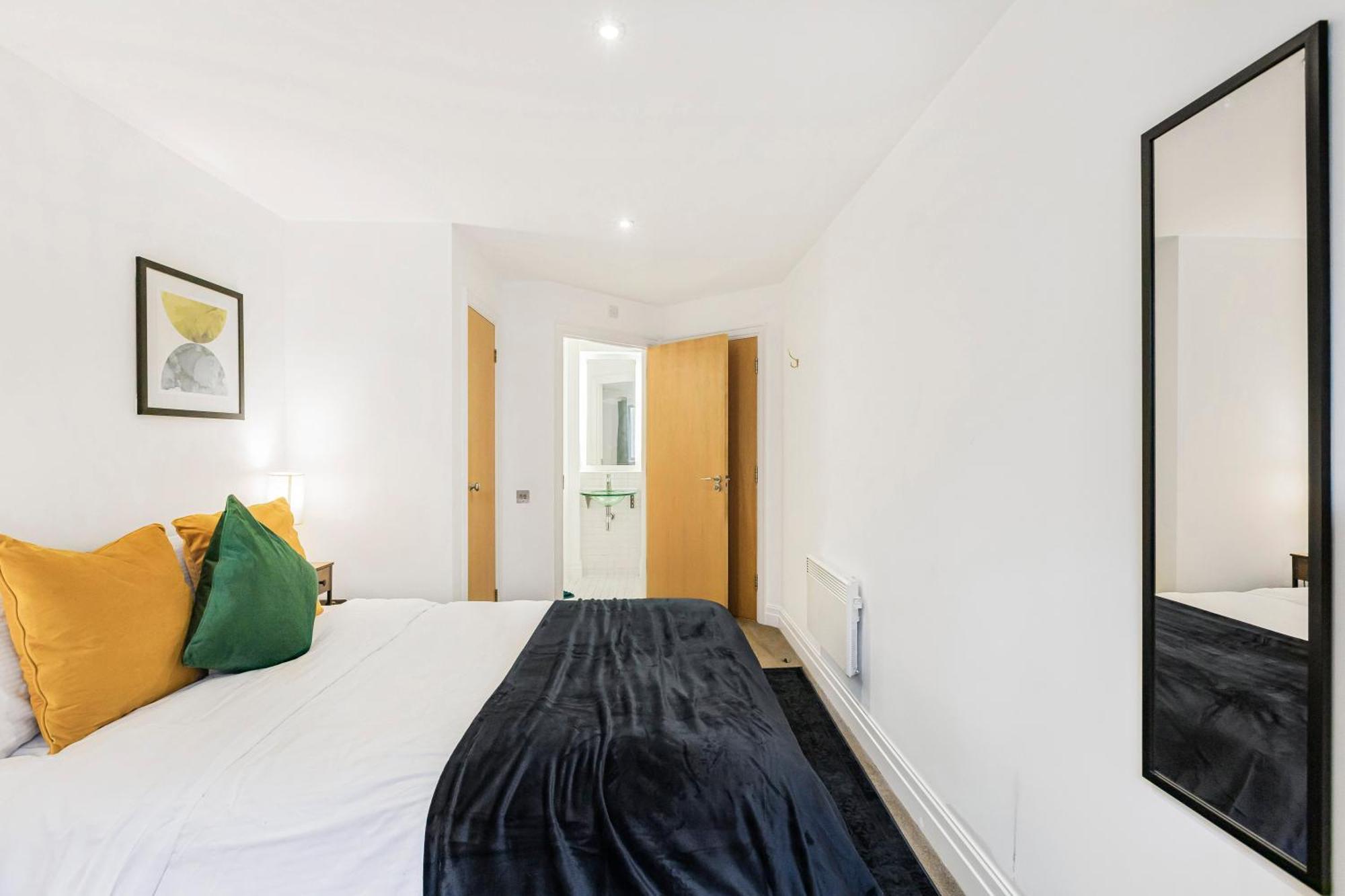 Athera - Hoxton Square 2 Bed, 2 Bath Entire Private * Londres
