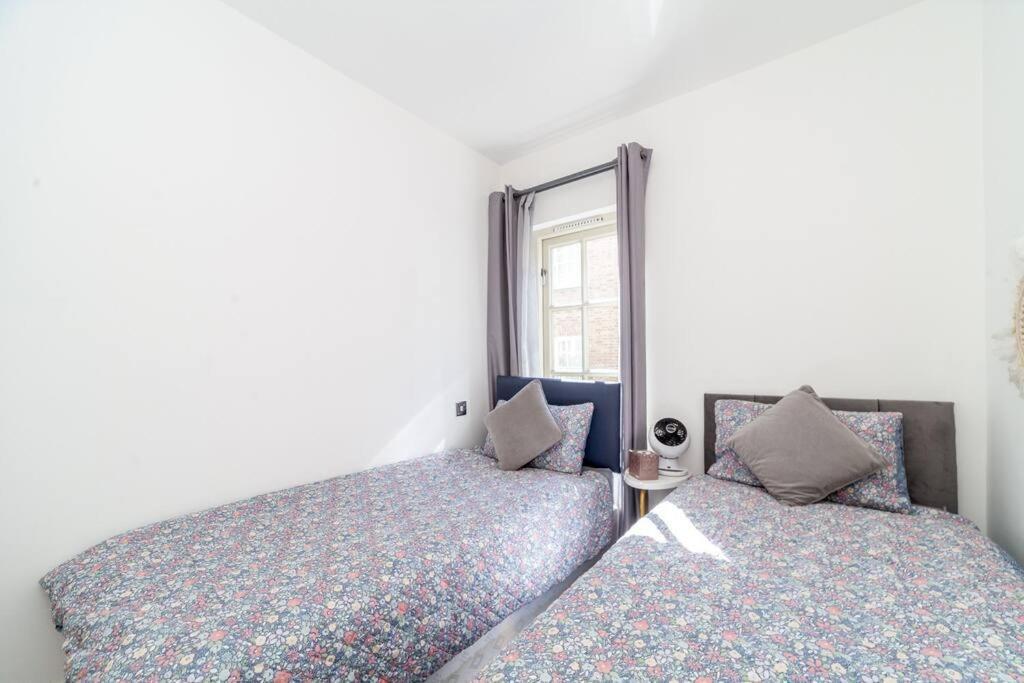 Lux 2 Bedroom House In Prime Location Near Mayfair *