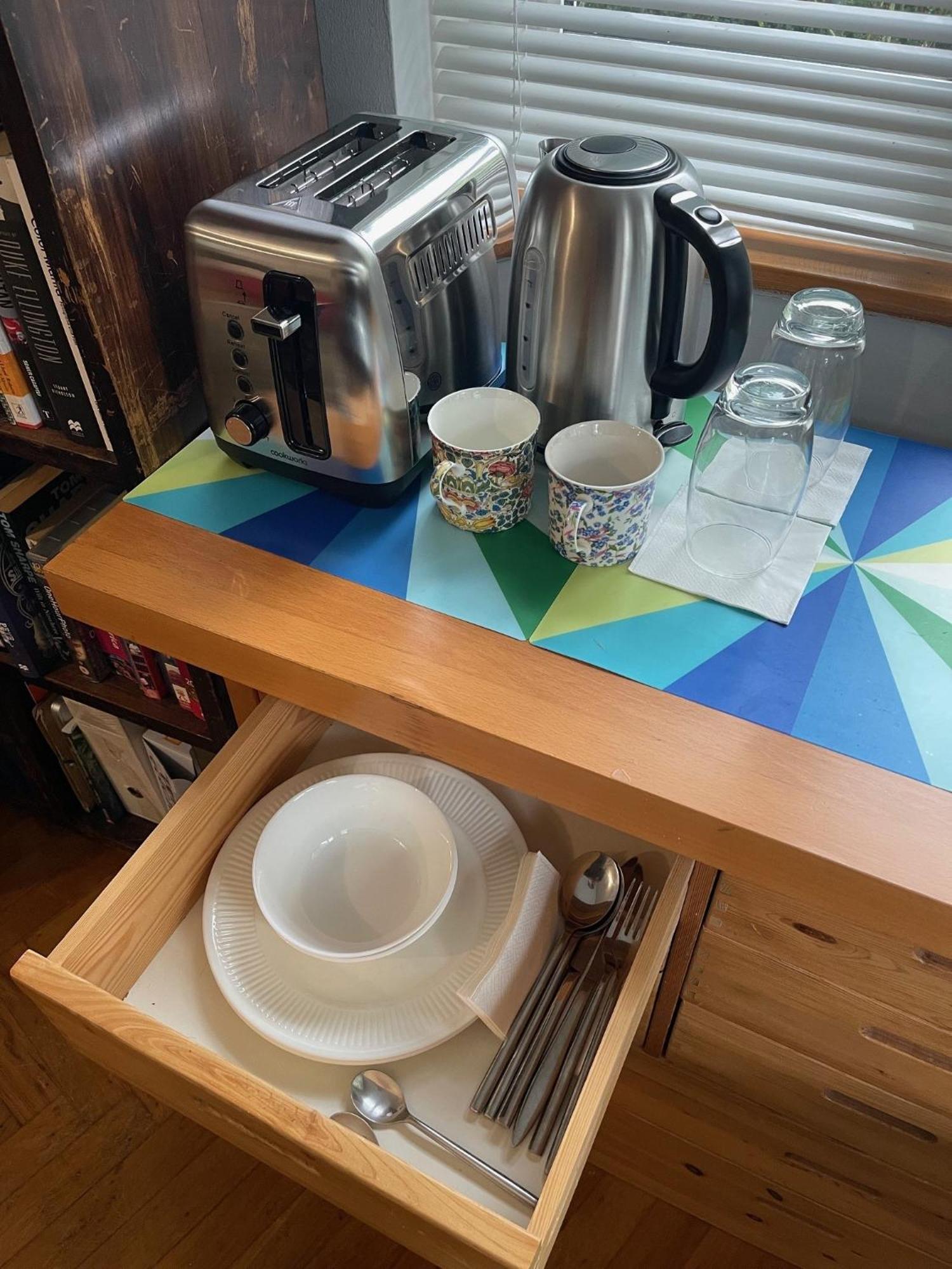 Large Double Bedroom 10 Minutes To Pensión Londres