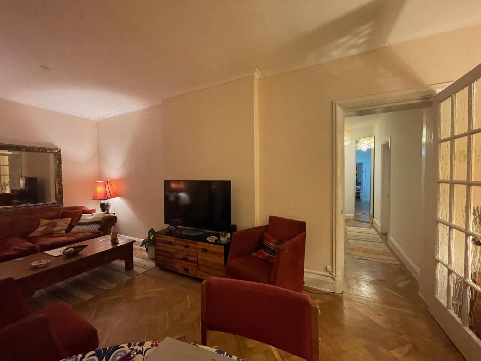 Large Double Bedroom 10 Minutes To Pensión *