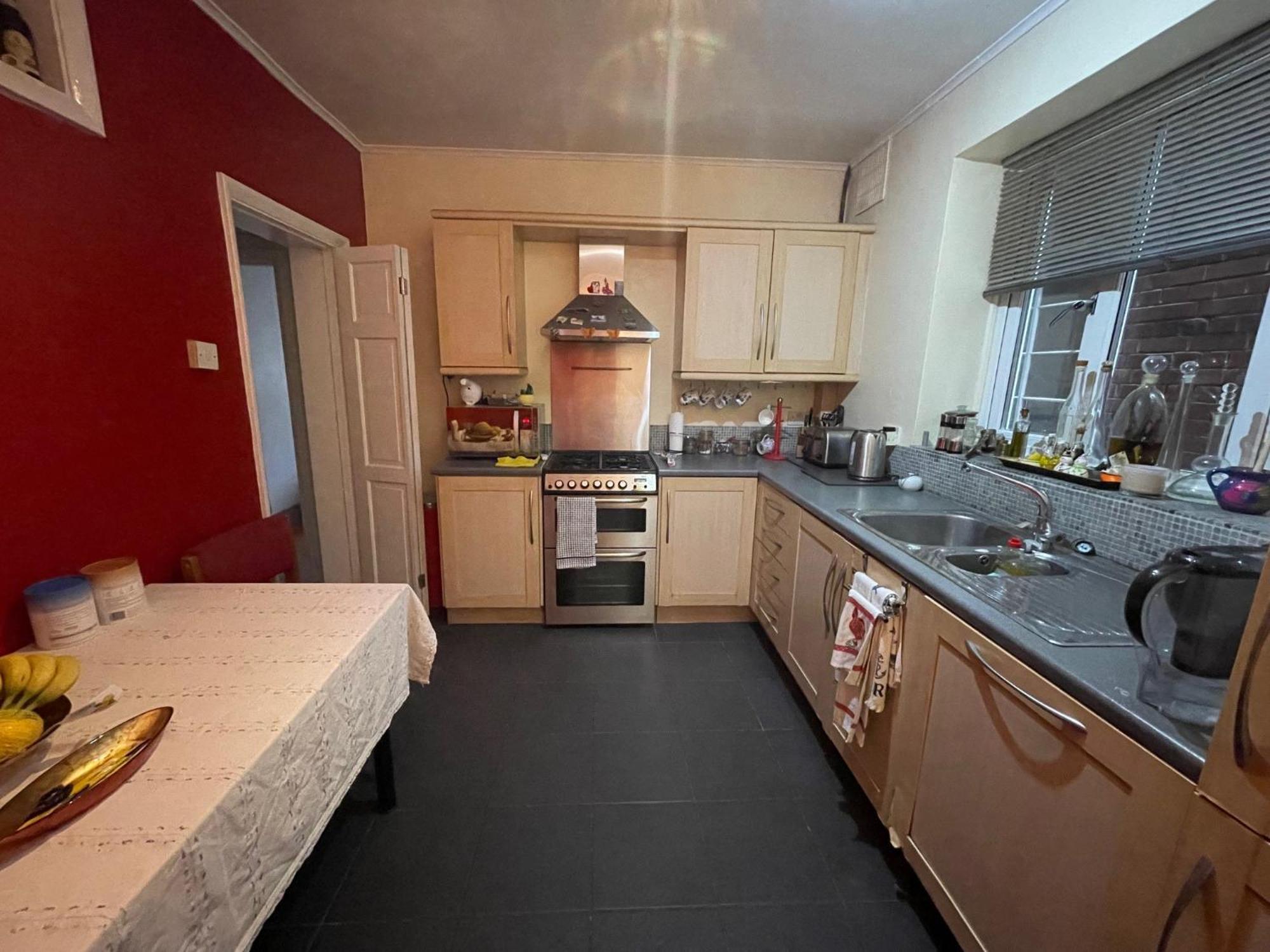 Pensión Large Double Bedroom 10 Minutes To Londres
