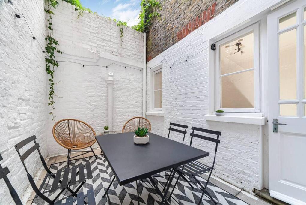 Chic Chelsea Steps From Kings Road Appartement *