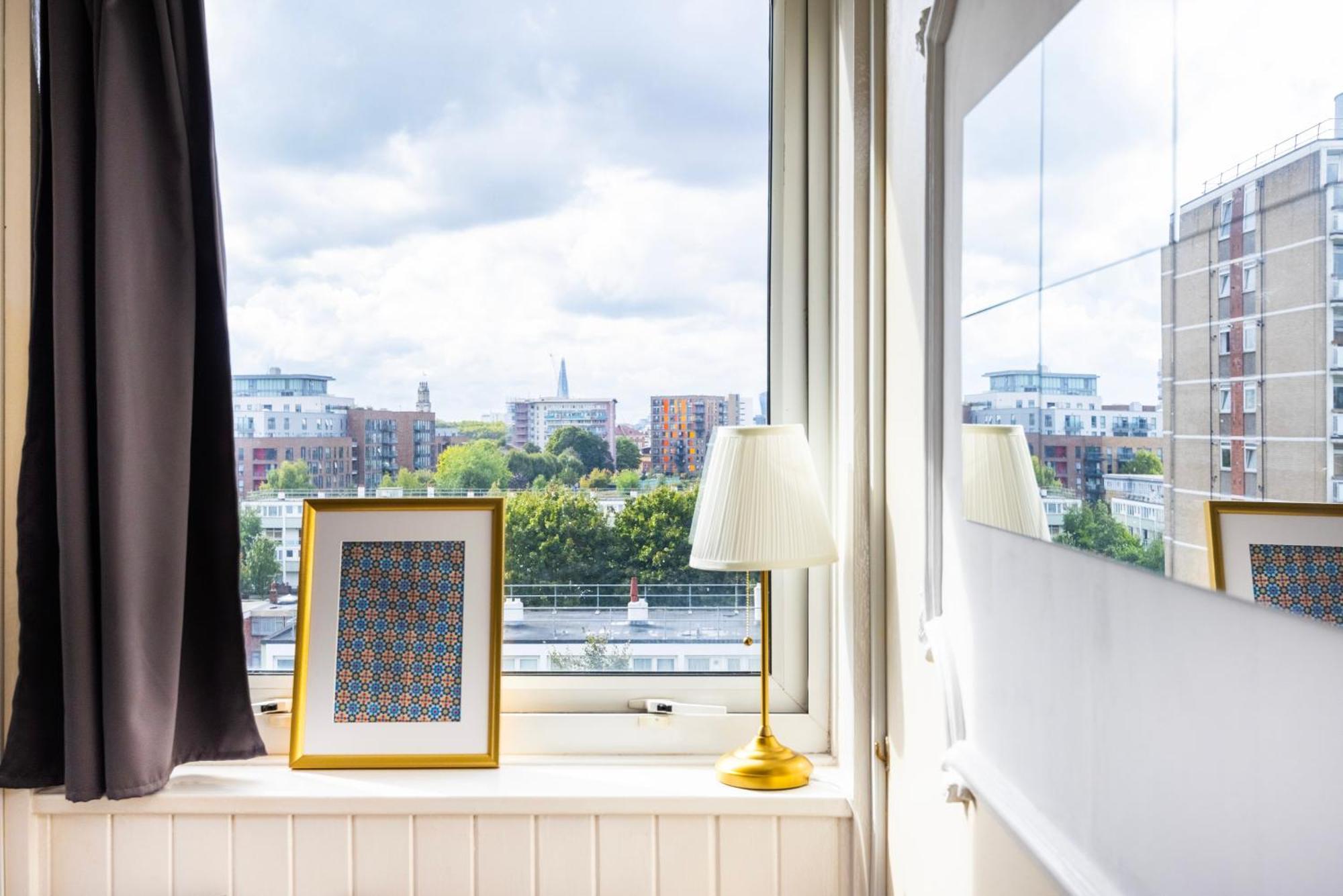 Appartement Poplar - Sleep 4-5 - Ideal For Business Travellers & Contractors - Near Canary Wharf And Dlr Station - Parking Tickets Available On Request Londen