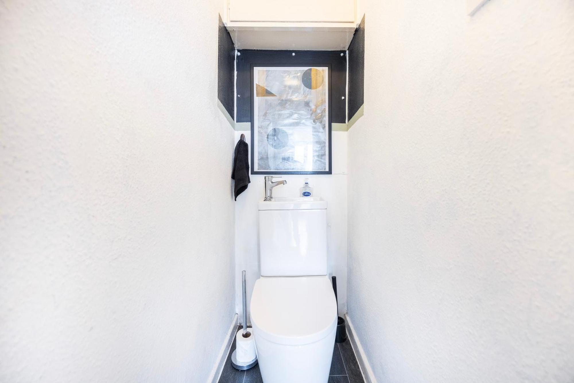 Appartement Poplar - Sleep 4-5 - Ideal For Business Travellers & Contractors - Near Canary Wharf And Dlr Station - Parking Tickets Available On Request *