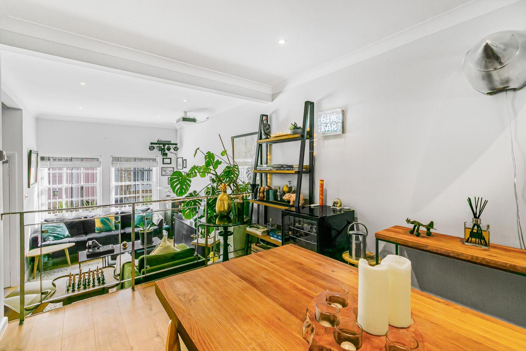 Hébergement de vacances 4 Bedroom House With Gym - Behind V&a Museum *