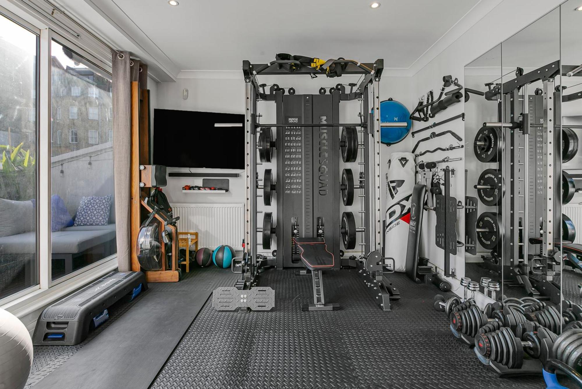 4 Bedroom House With Gym - Behind V&a Museum Hébergement de vacances *
