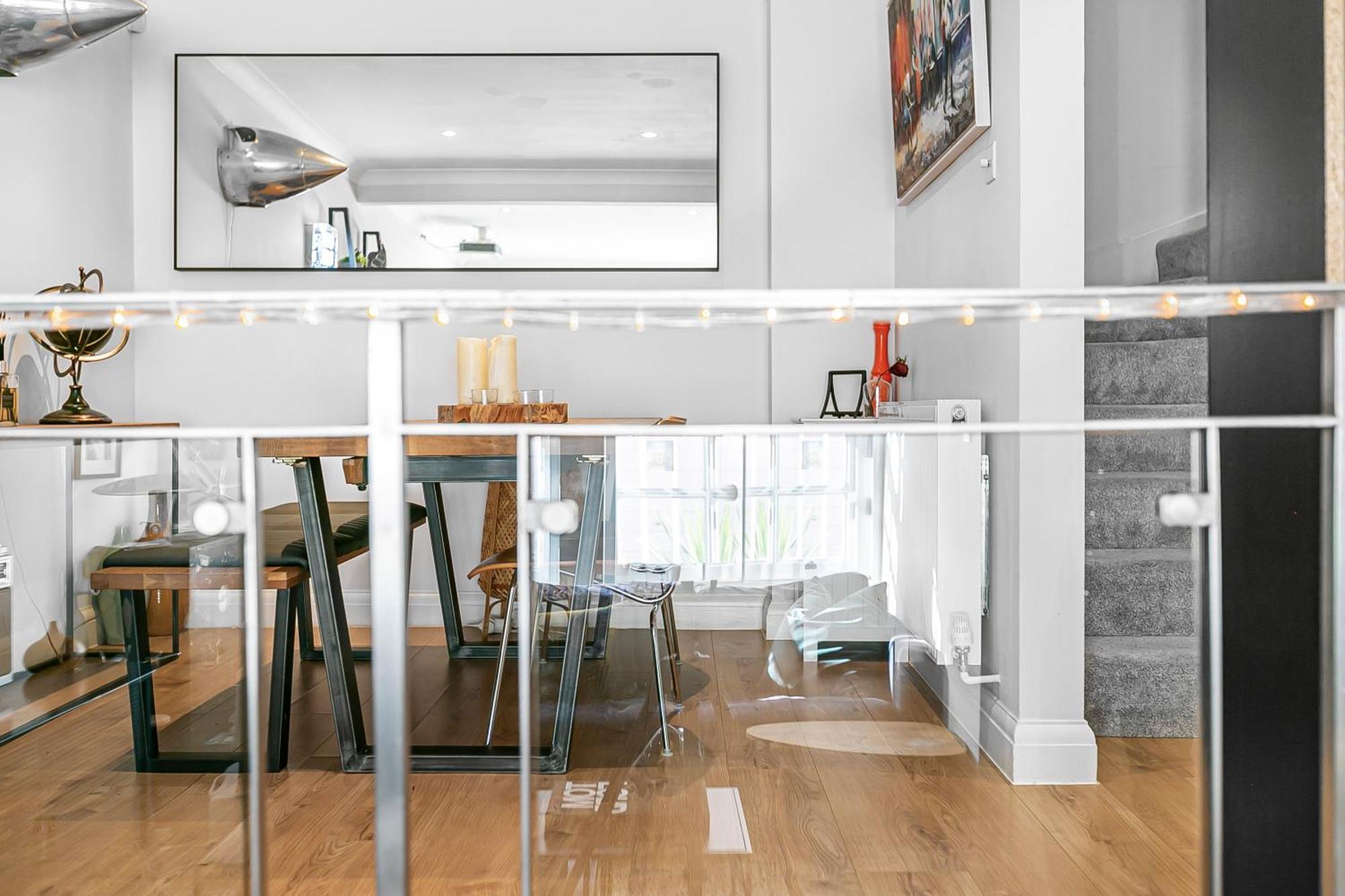 4 Bedroom House With Gym - Behind V&a Museum * Londen