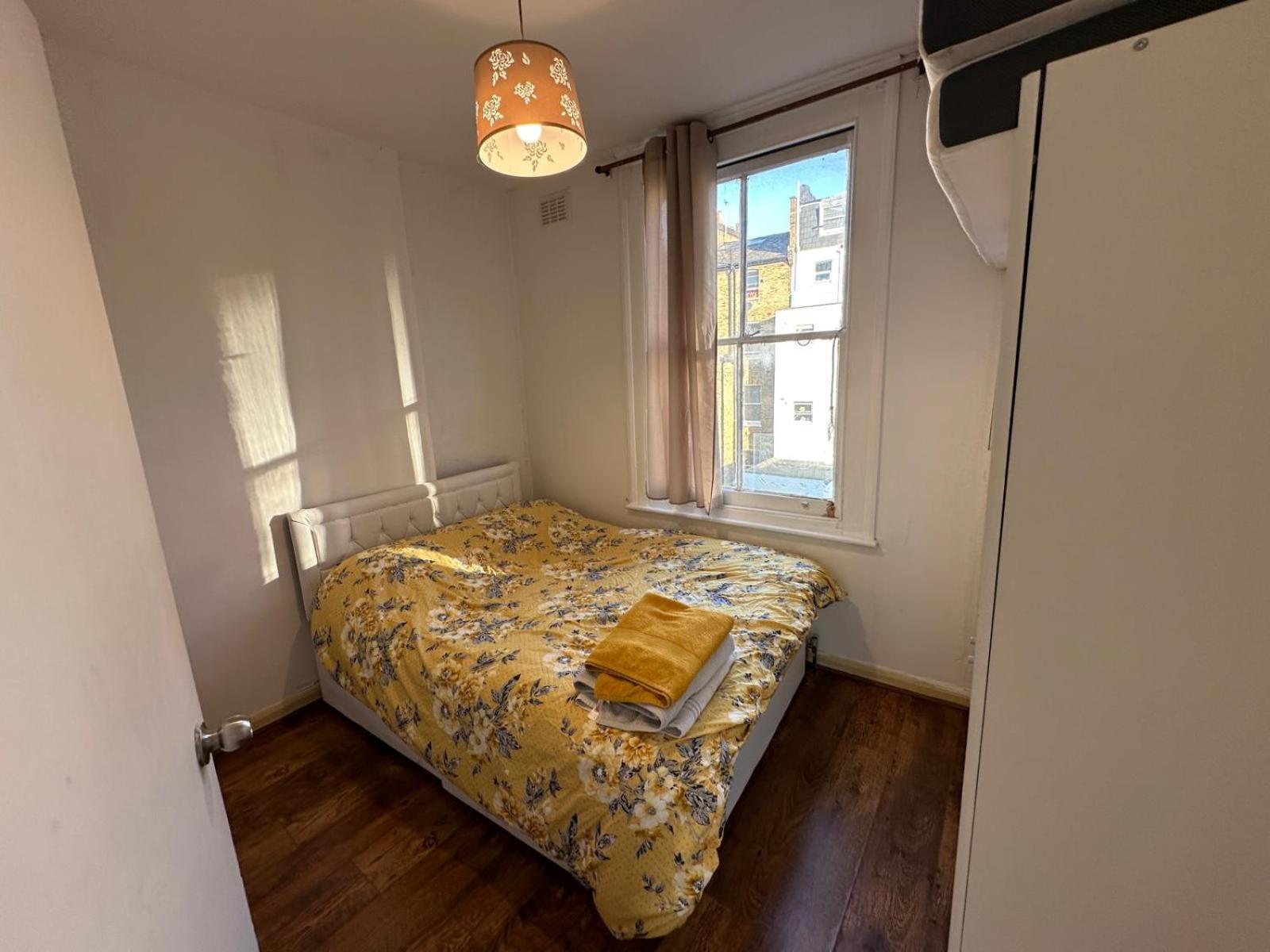 One Bed Victorian Flat,10 Min Walk To Paddington, Sleeps 4, Pet-friendly London