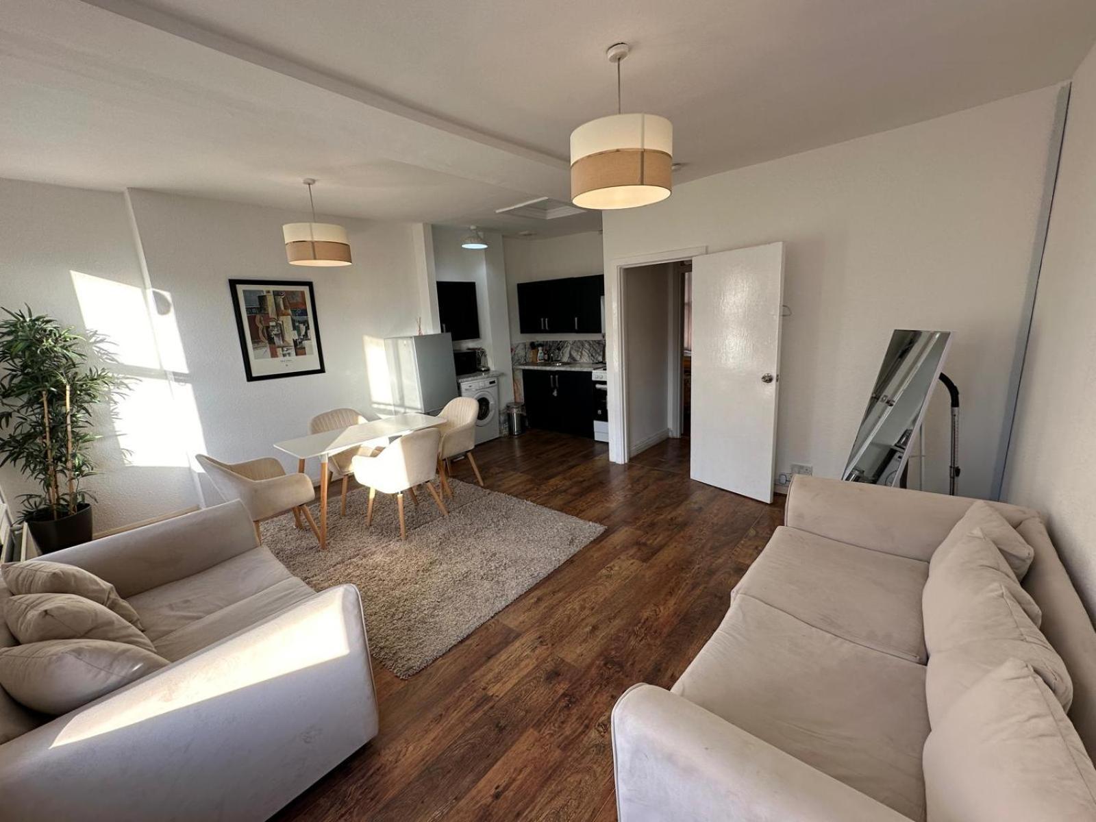 One Bed Victorian Flat,10 Min Walk To Paddington, Sleeps 4, Pet-friendly Apartment *