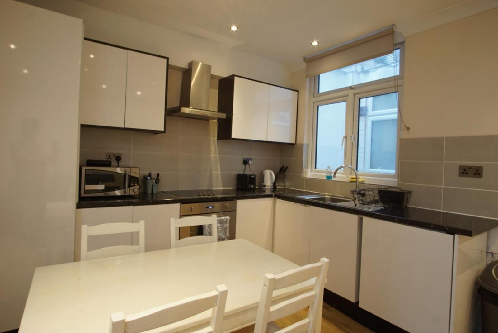 Evergreen Apartments- Flat 2 Apartamento *
