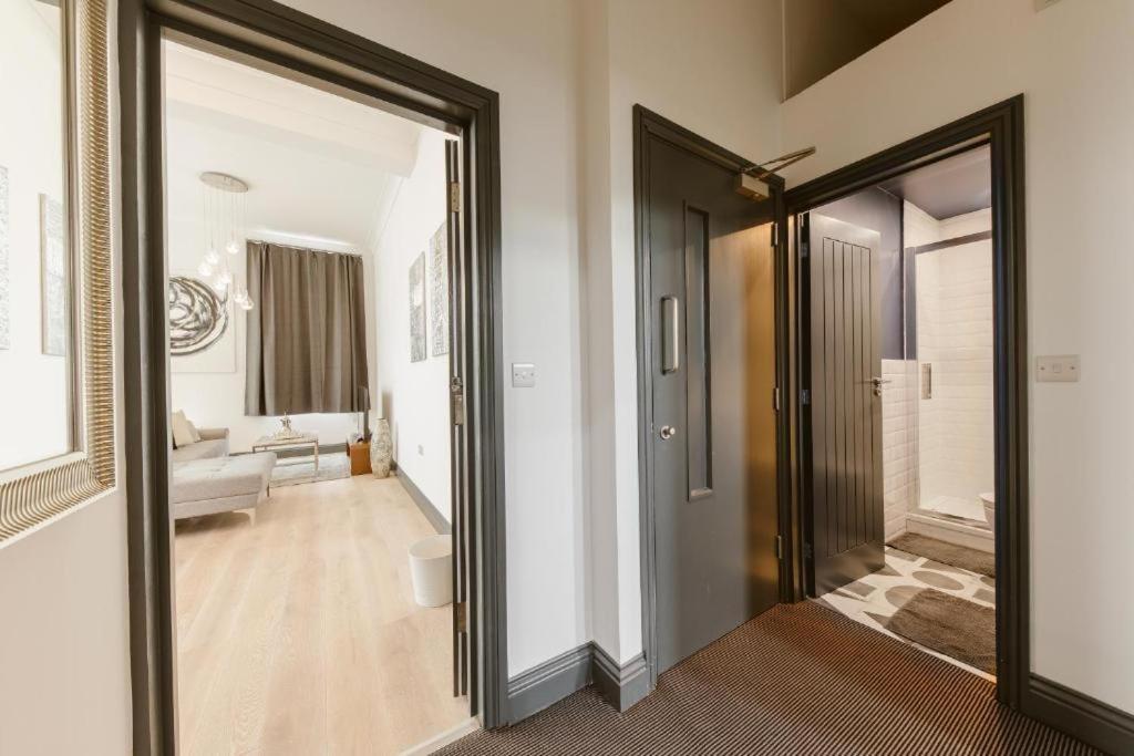 3 Bed Warehouse In Chiswick Appartement Londres