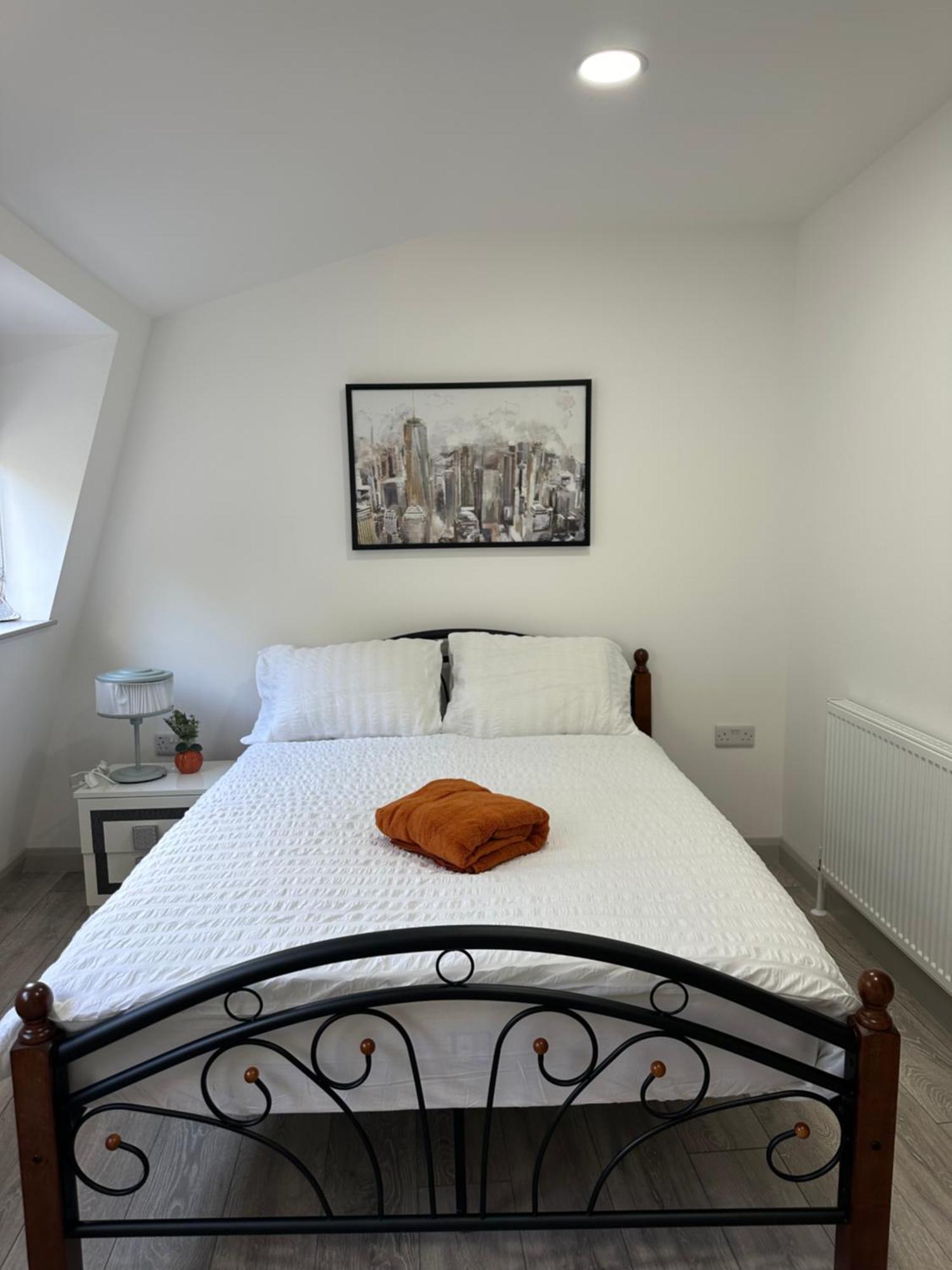 Modern 3 Bedroom With 2 Bathroom In * Londres