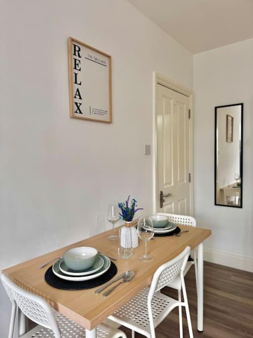 Vibrant 30min To & Free Wifi Appartement *