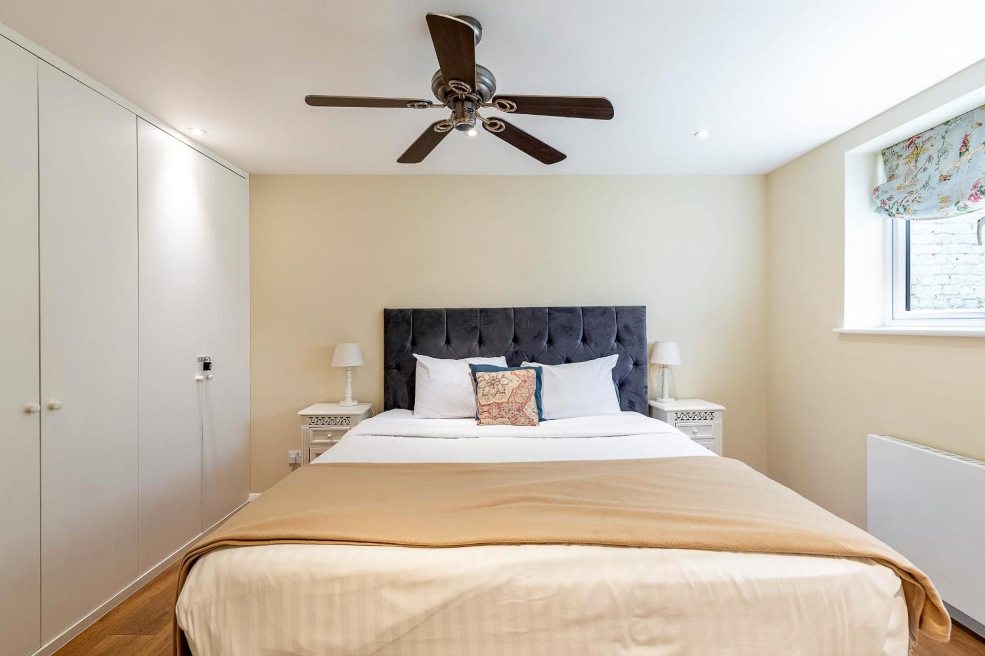 Appartement Elegant Two Bedroom Flat In Redcliffe Gardens *