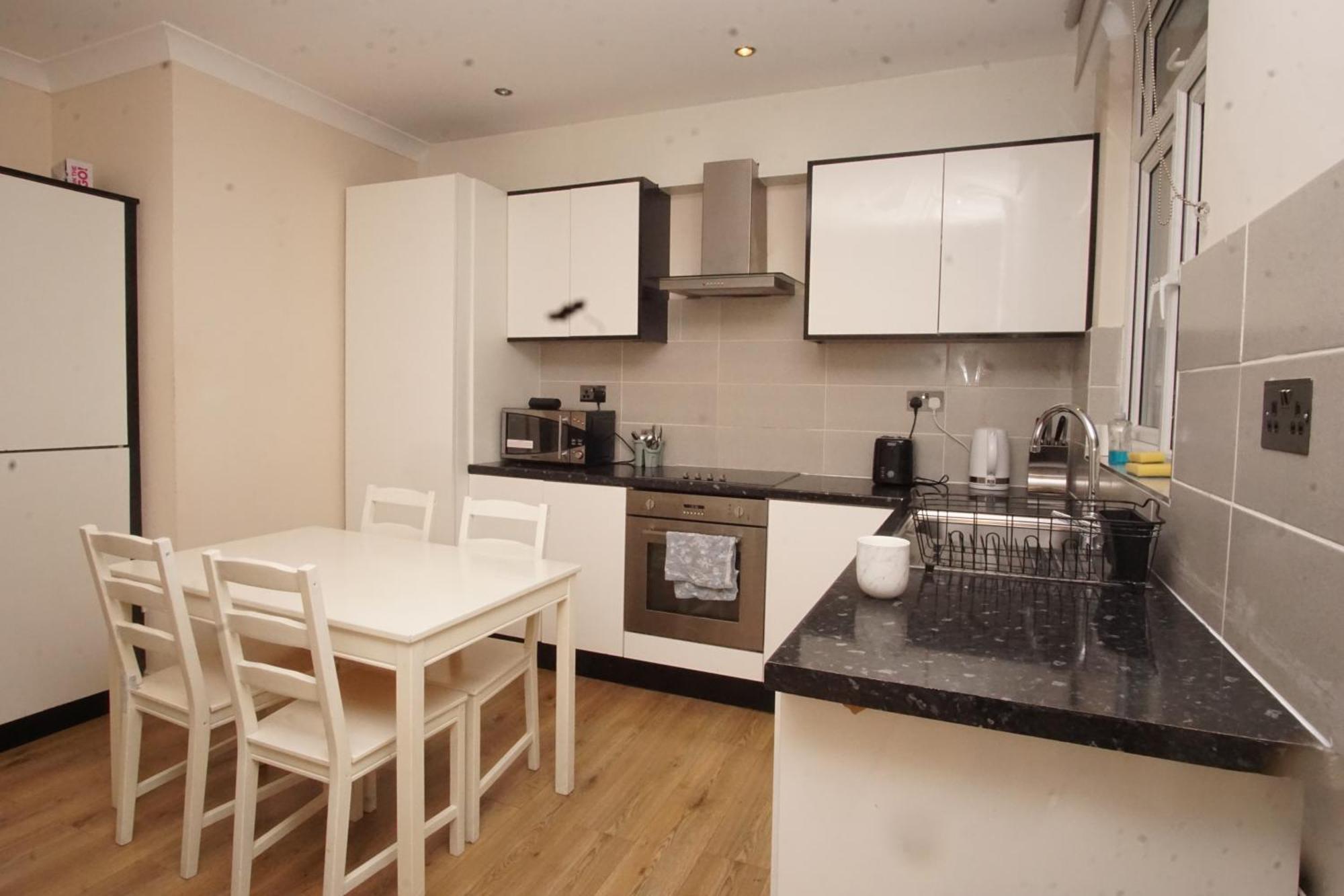 Evergreen Apartments- Flat 2 Apartamento *
