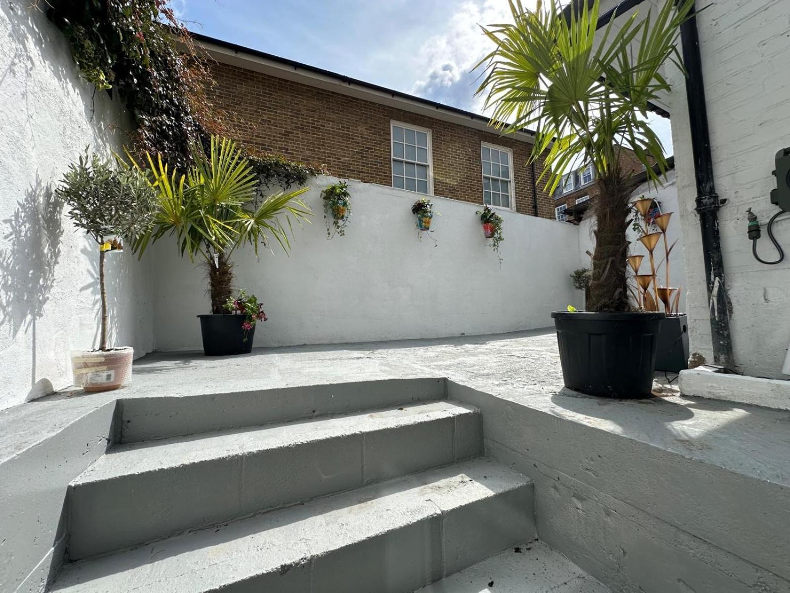 Stylish Garden-level Flat In Chiswick Londres