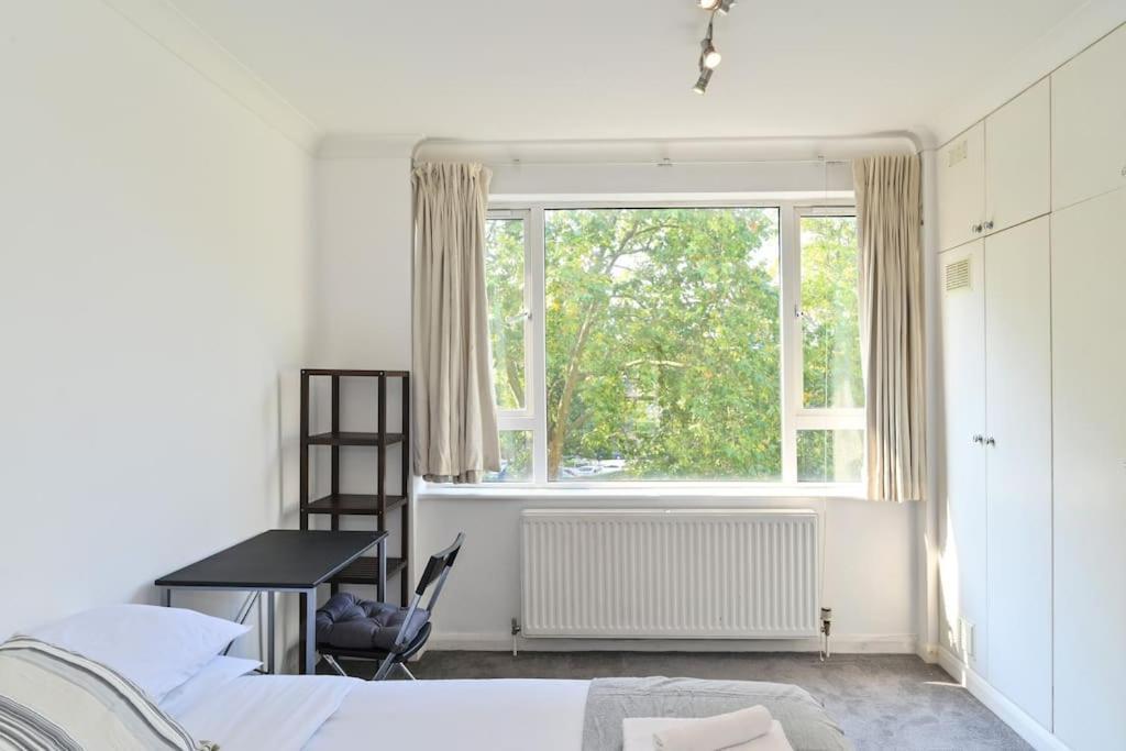 3-bedroom With Parking In Maida Vale