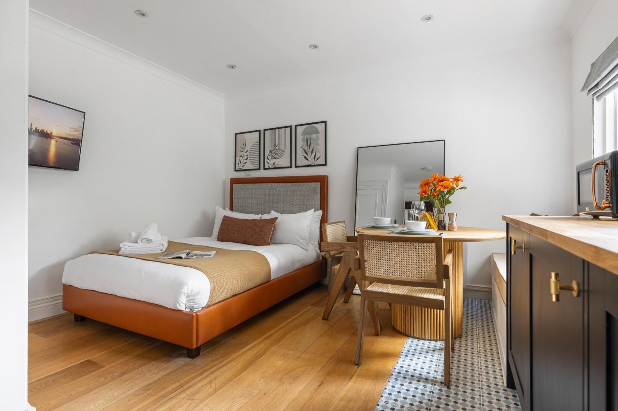 Luxurious Retreat - La Reserve Knightsbridge Londres
