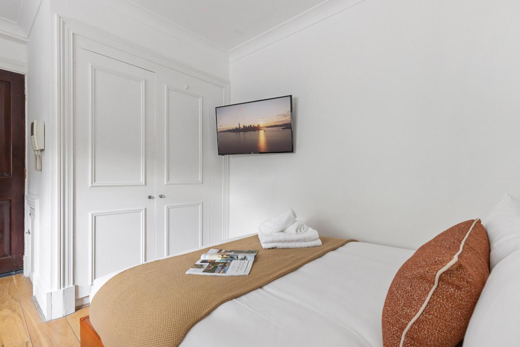 Luxurious Retreat - La Reserve Knightsbridge Apartamento